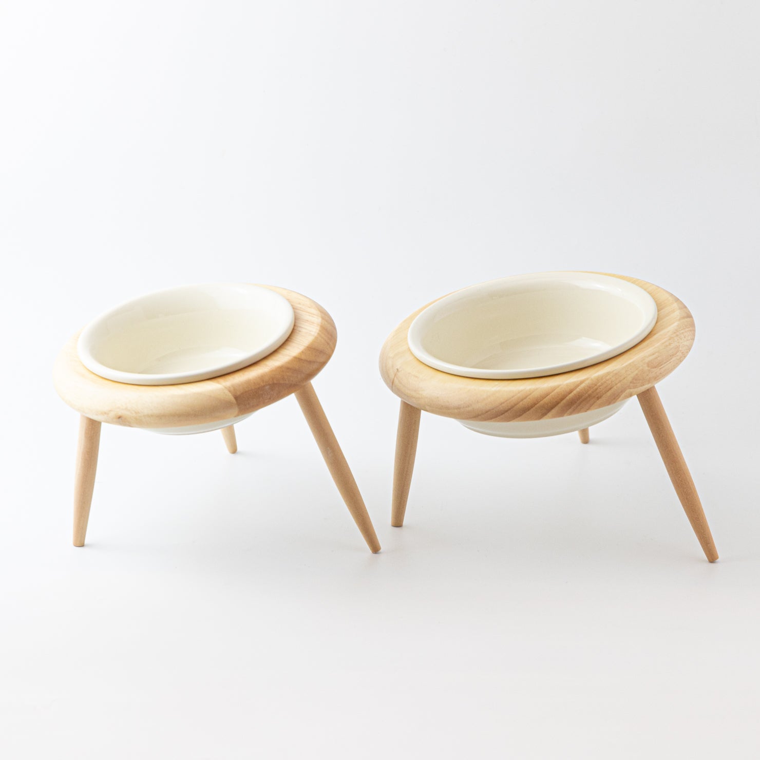 犬猫用おしゃれな高さ調整フードボウル｜天然ラバーウッド＆陶器セット